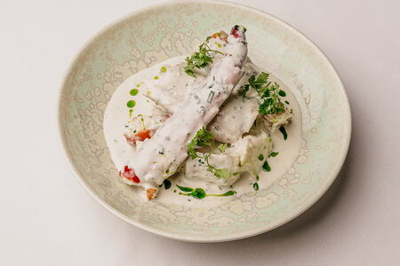 Клешня камчатского краба в соусе горгонзола