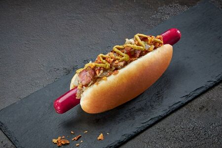 Мюнхенский хот-дог с сосиской кнакерс