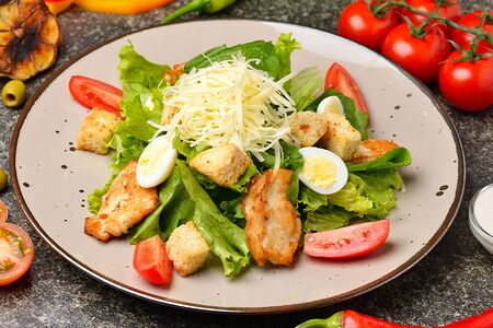 Цезарь с курицей