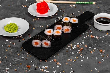 Мини-ролл Спайси лосось