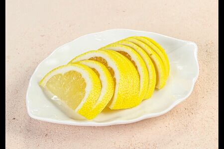 Лимон свежий