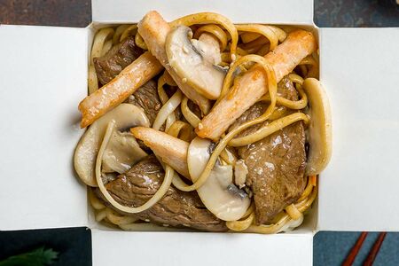 Сытный вок с соусом терияки