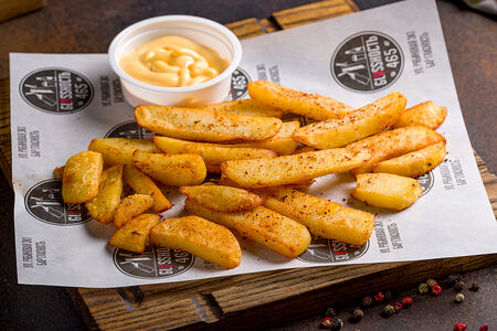 Картофель фри с сырным соусом