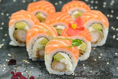 Филадельфия с креветкой темпура