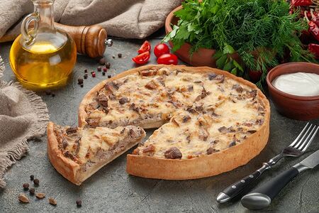 Французский заливной пирог с печенью и грибами