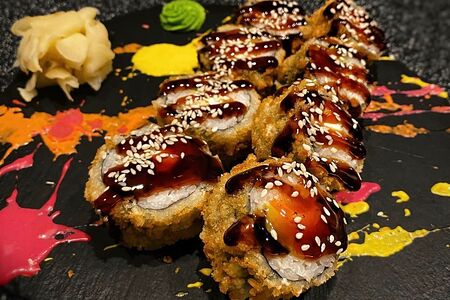 Горячий ролл в темпуре с креветкой Hot