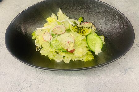 Зелёный салат