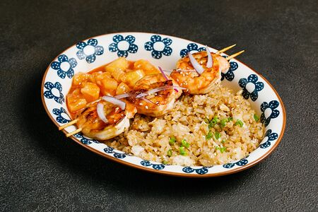 Шашлычок из тигровых креветок