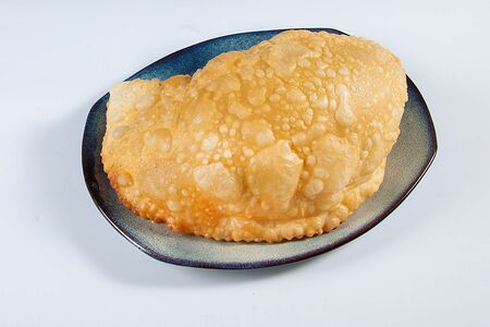 Чебурек с сыром