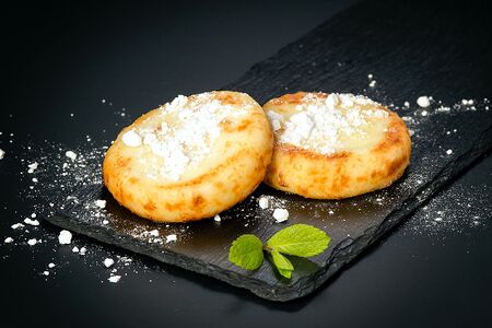 Сырники со сметаной