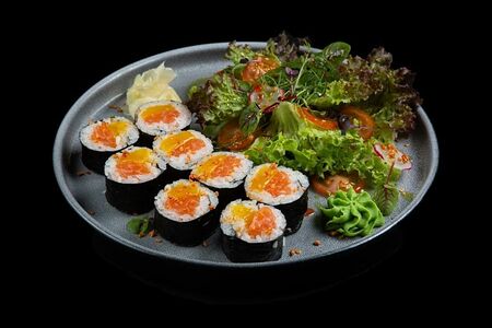 Ролл с Манго и Лососем