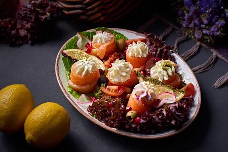 Рулетики из семги