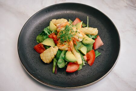 Салат с морепродуктами