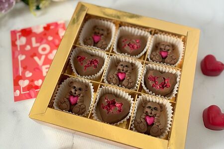 Конфеты ручной работы Люблю на 14 февраля