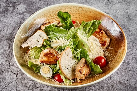 Цезарь с курицей