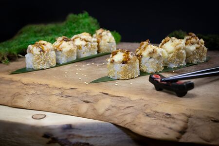 Запечённый ролл с угрём