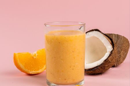 Смузи кокос-апельсин