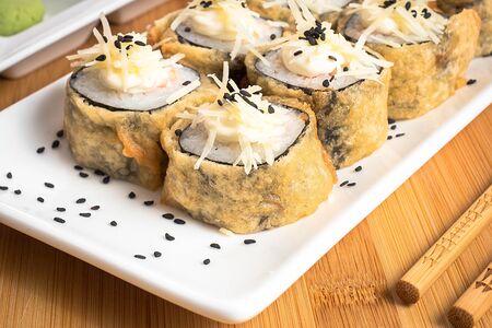 Ролл Пармео в кляре