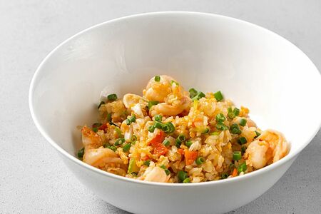 Жареный рис с морепродуктами