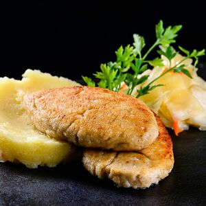 Котлеты куриные с гарниром