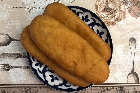 Пирожок жареный с капустой