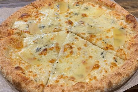 Пицца Четыре сыра