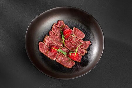 Татаки из мраморной говядины