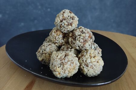 Энергоболы Курага-миндаль