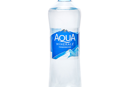 Вода минеральная газированная Aqua