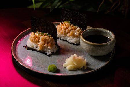 Авторский ролл с креветкой