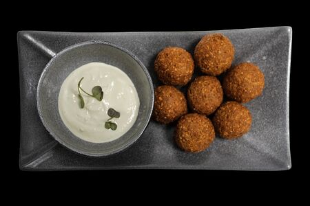 Фалафель с соусом Таратор