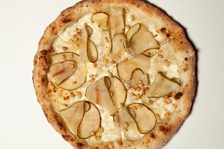 Пицца Груша-горгонзола