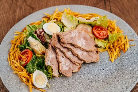 Мясной салат