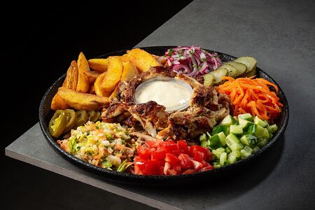 Шаверма на тарелке