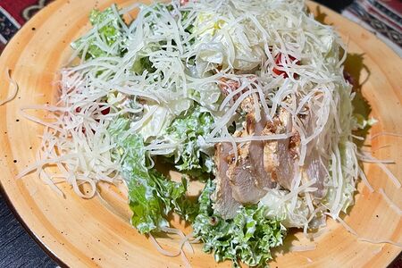 Цезарь с курицей