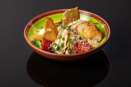 Цезарь с курицей