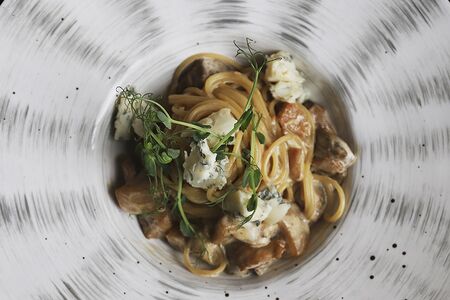 Паста с рапаном и белыми грибами