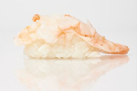 Суши с тигровой креветкой