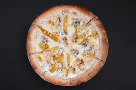 Карамелизированная груша с горгонзолой