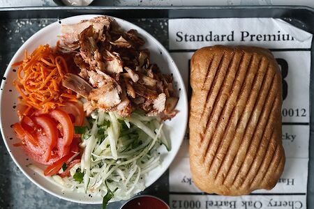 Шаурма на тарелке