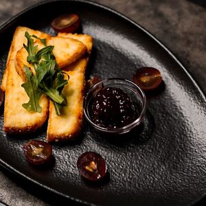 Жареный адыгейский сыр