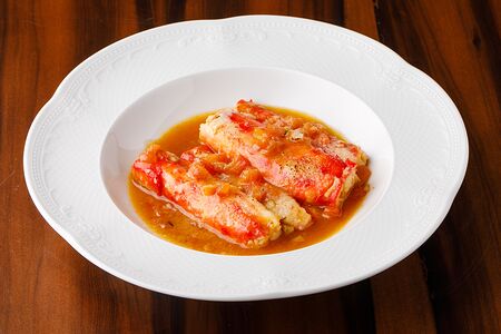 Фаланги камчатского краба, томленные в сливочном масле с шафраном