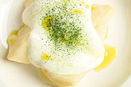 Корень сельдерея с муссом из пармезана