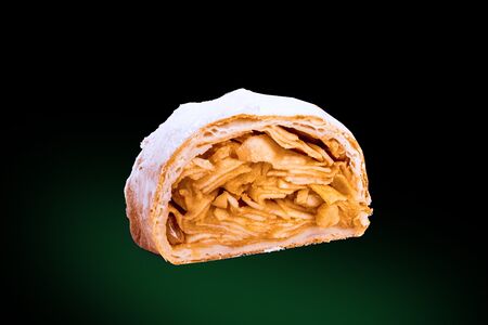 Штрудель яблочный