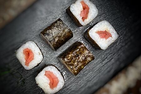 Хосомаки с тунцом