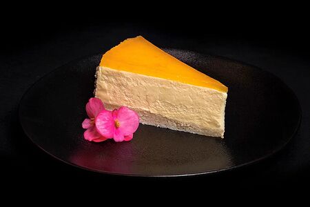 Чизкейк манго-маракуйя