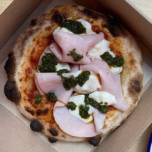 Ветчина и страчателла