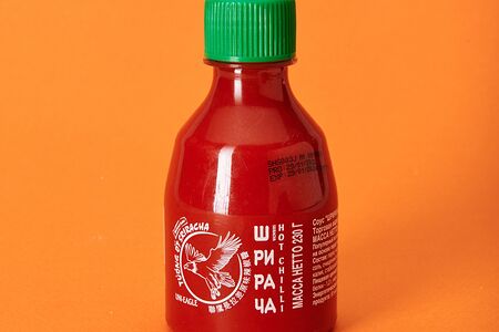 Соус Шрирача Uni-Eagle