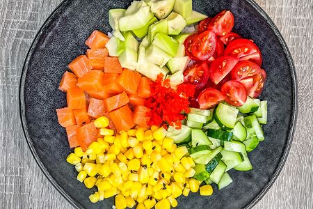 Поке с лососем