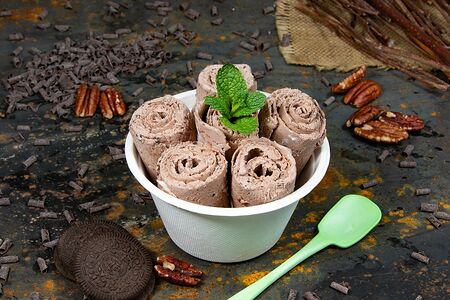 Кокосовое мороженое Тройной Шоколад